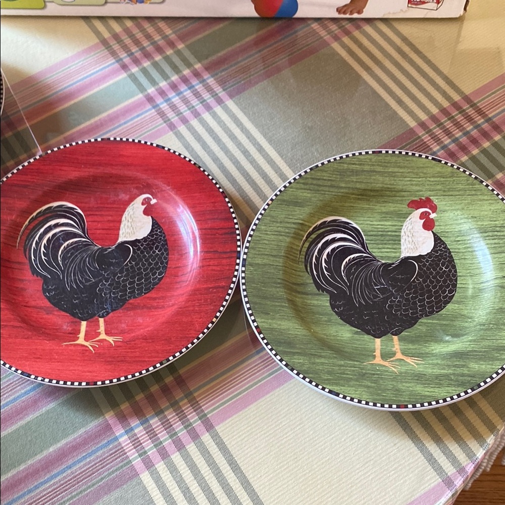Set of Rooster Plates in Red and Green